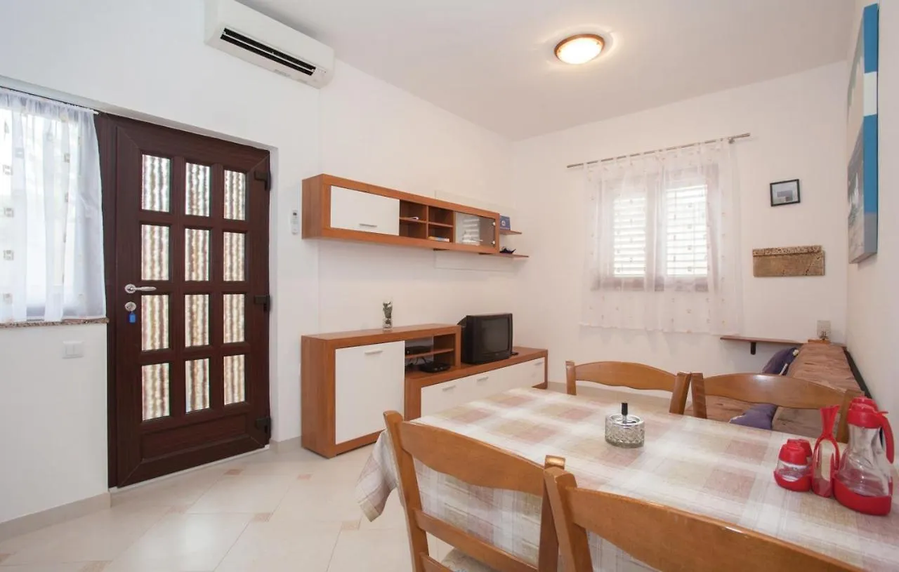 Apartments By The Sea Punat, Krk - 17857  Punat