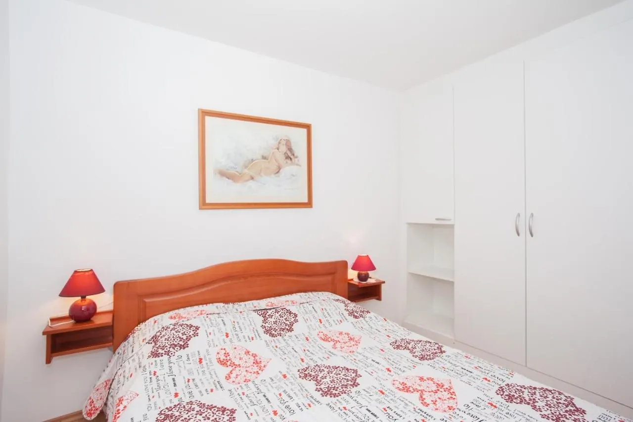 Apartments By The Sea Punat, Krk - 17857 Croatia